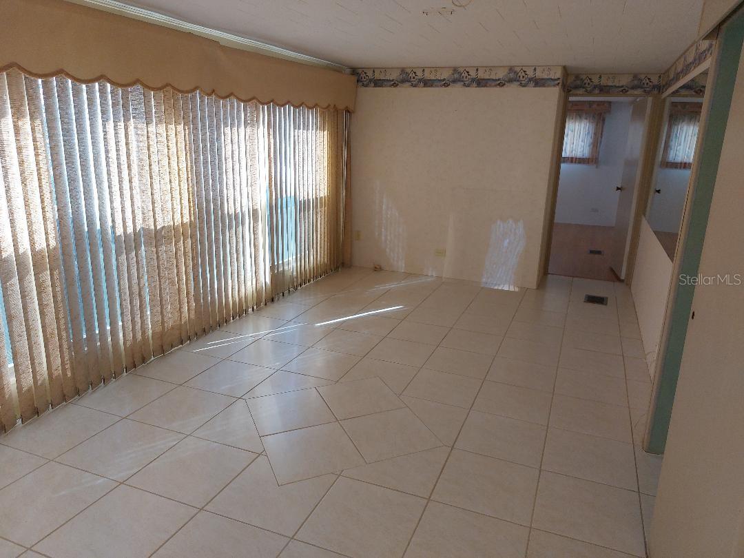 Image 3 of 15 For 269 Salem Avenue 9