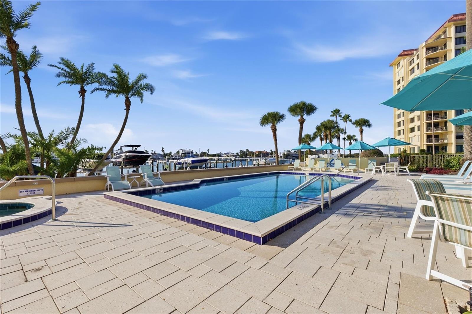 Image 41 of 49 For 690 Island Way 810