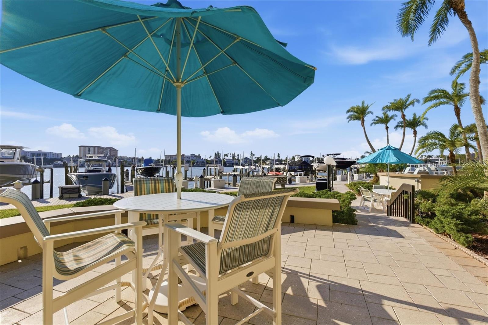 Image 45 of 49 For 690 Island Way 810