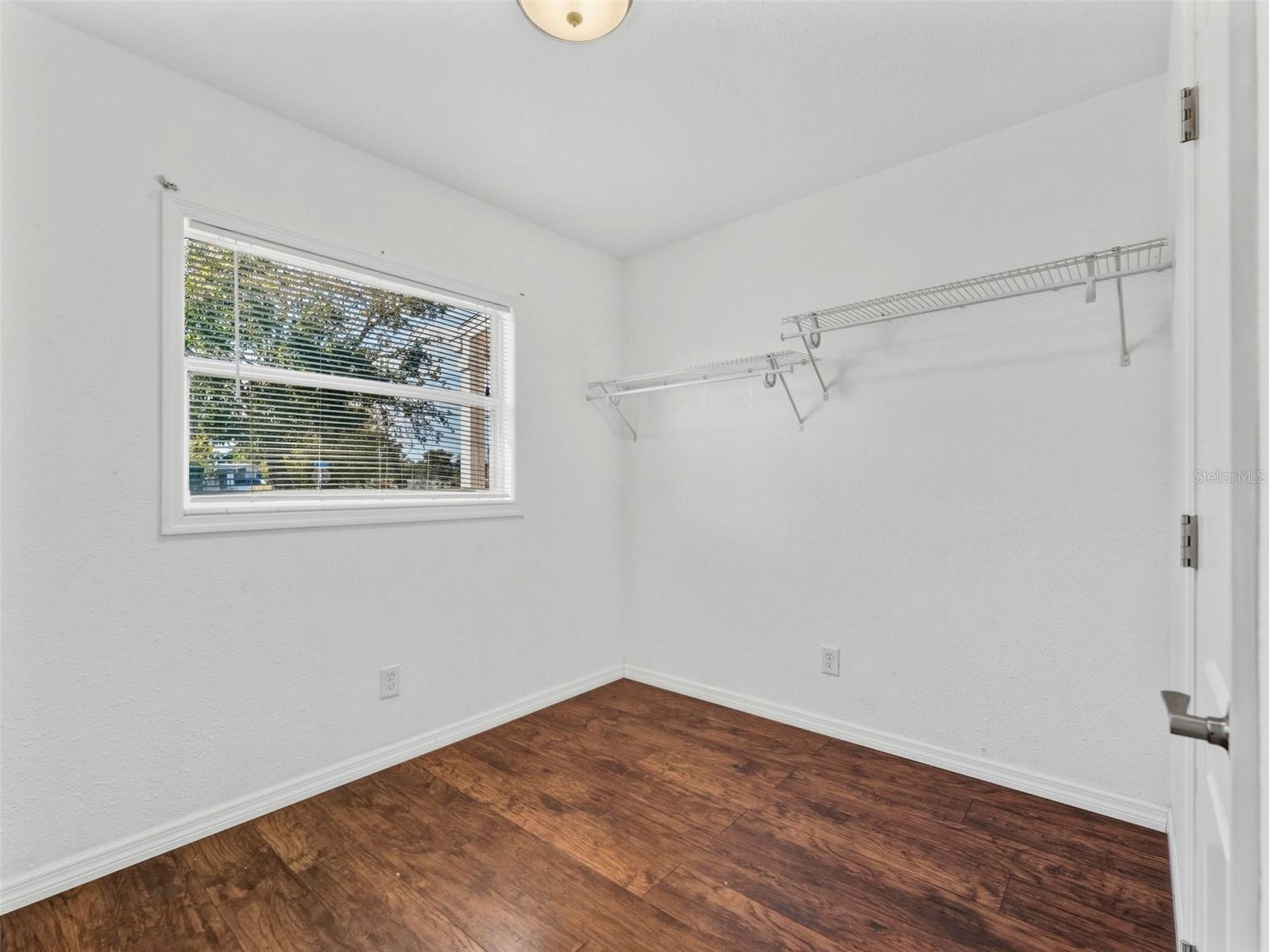 Image 17 of 25 For 9891 52nd Street N