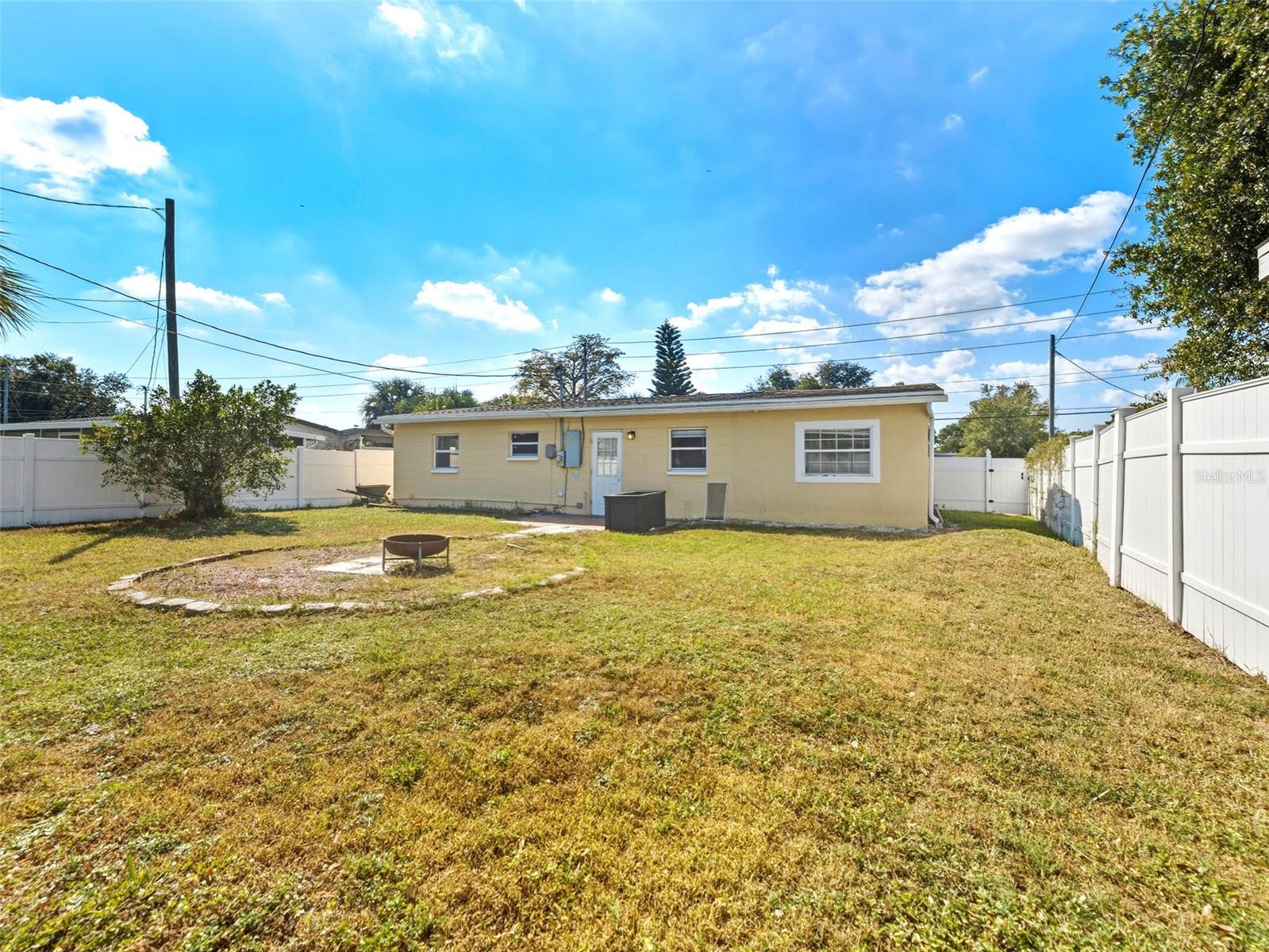 Image 22 of 25 For 9891 52nd Street N