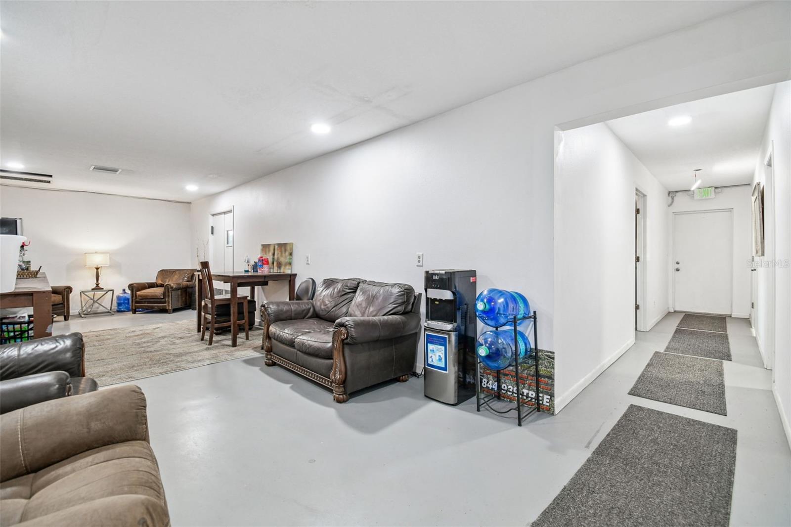 Image 11 of 43 For 6010 Wall Street