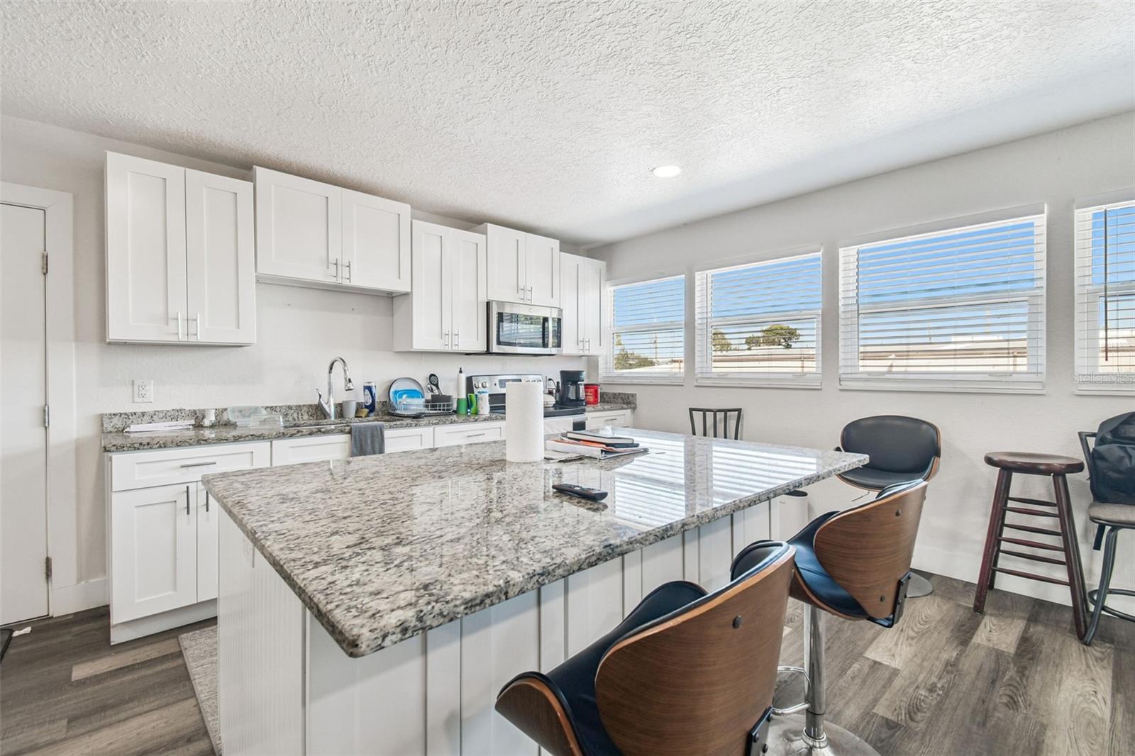 Image 16 of 43 For 6010 Wall Street