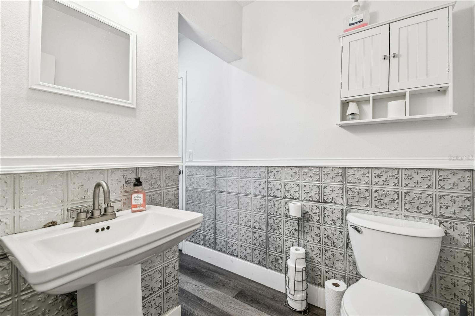 Image 31 of 43 For 6010 Wall Street