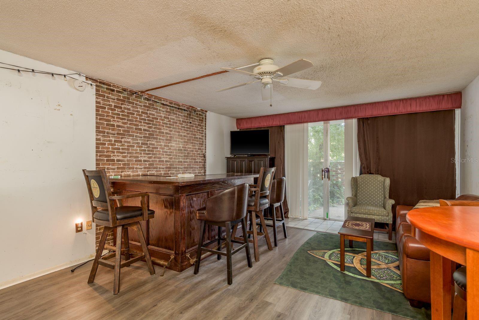 Image 11 of 34 For 2630 Pearce Drive 102