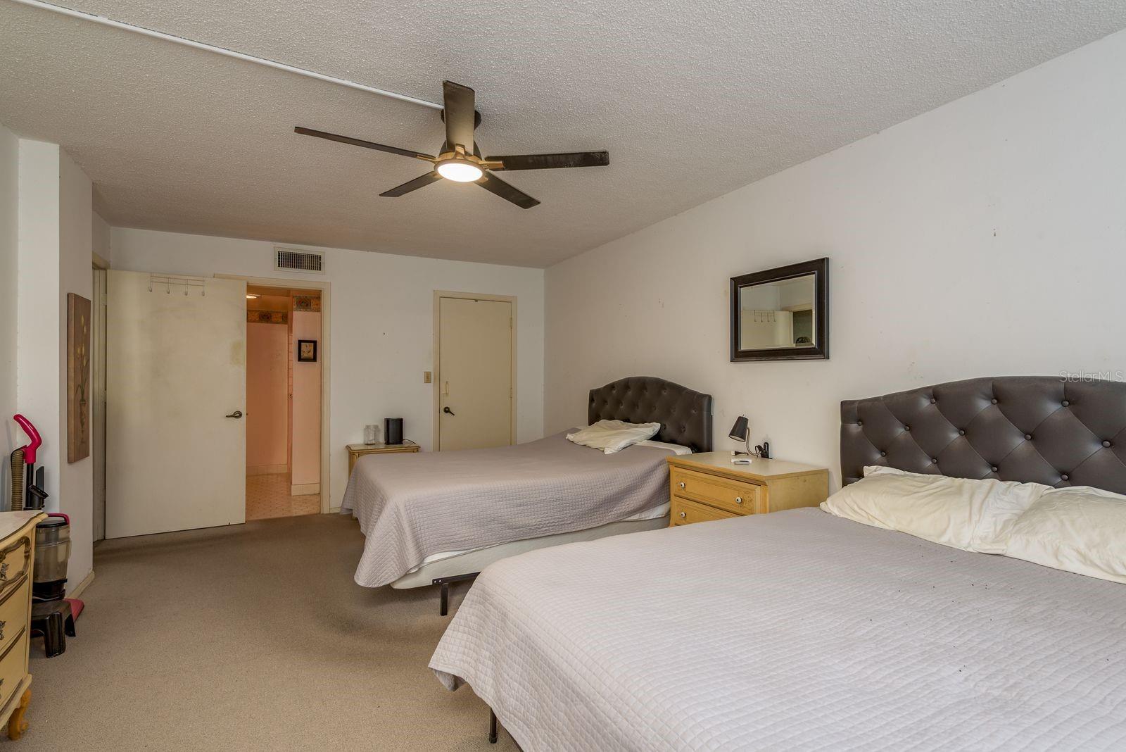 Image 15 of 34 For 2630 Pearce Drive 102