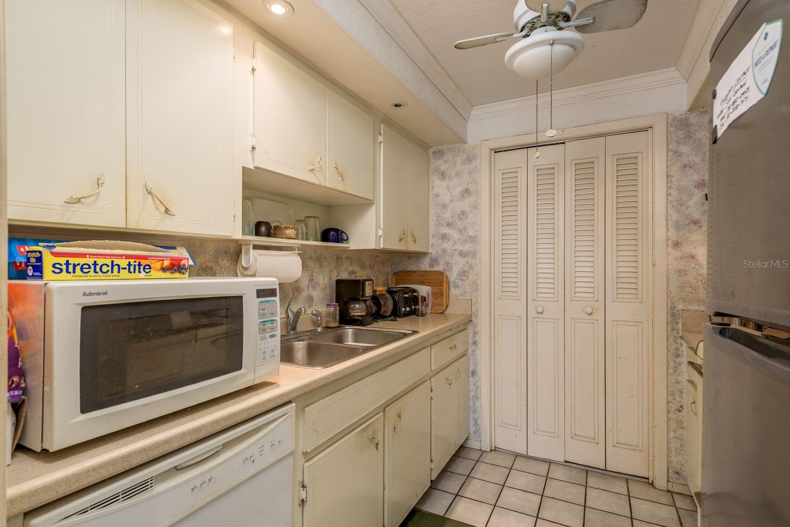 Image 8 of 34 For 2630 Pearce Drive 102