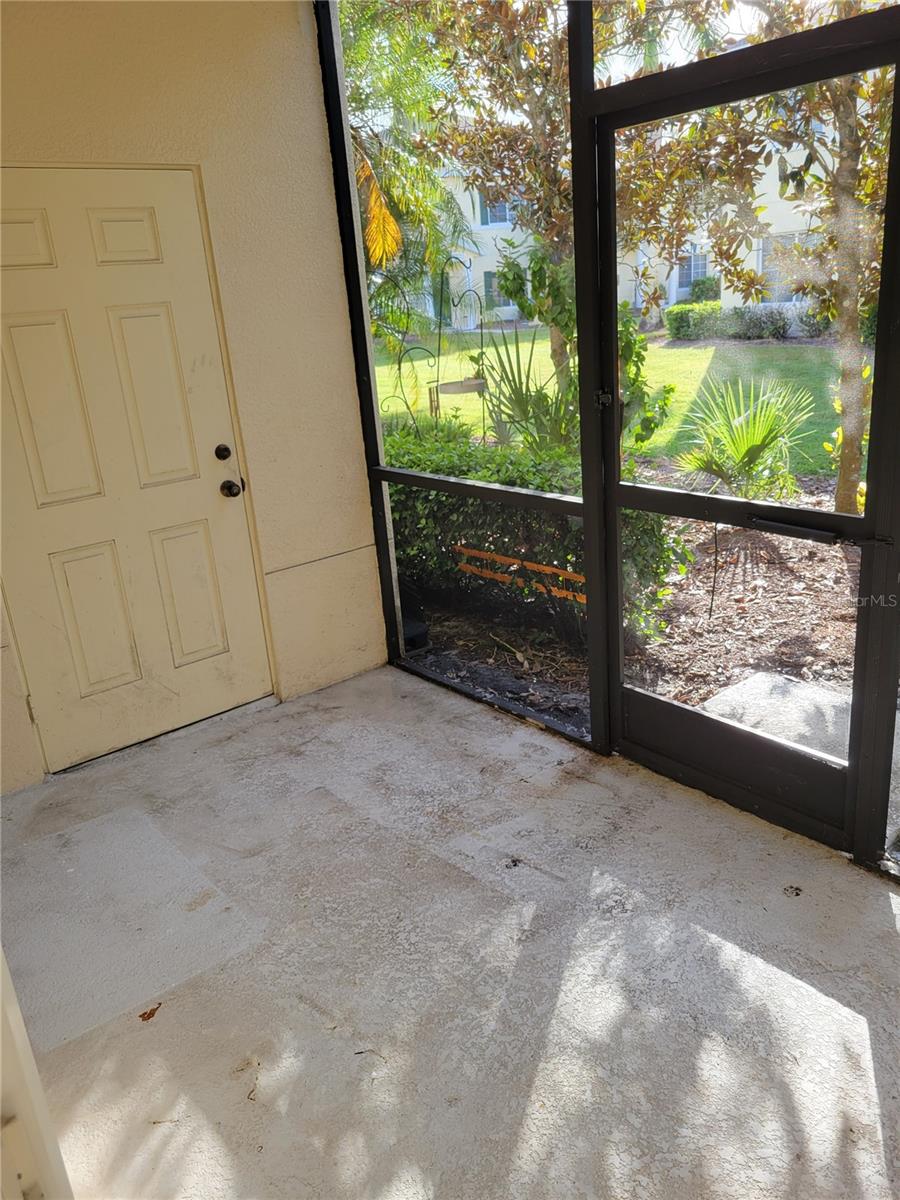 Image 8 of 30 For 335 Cape Harbour Loop 105