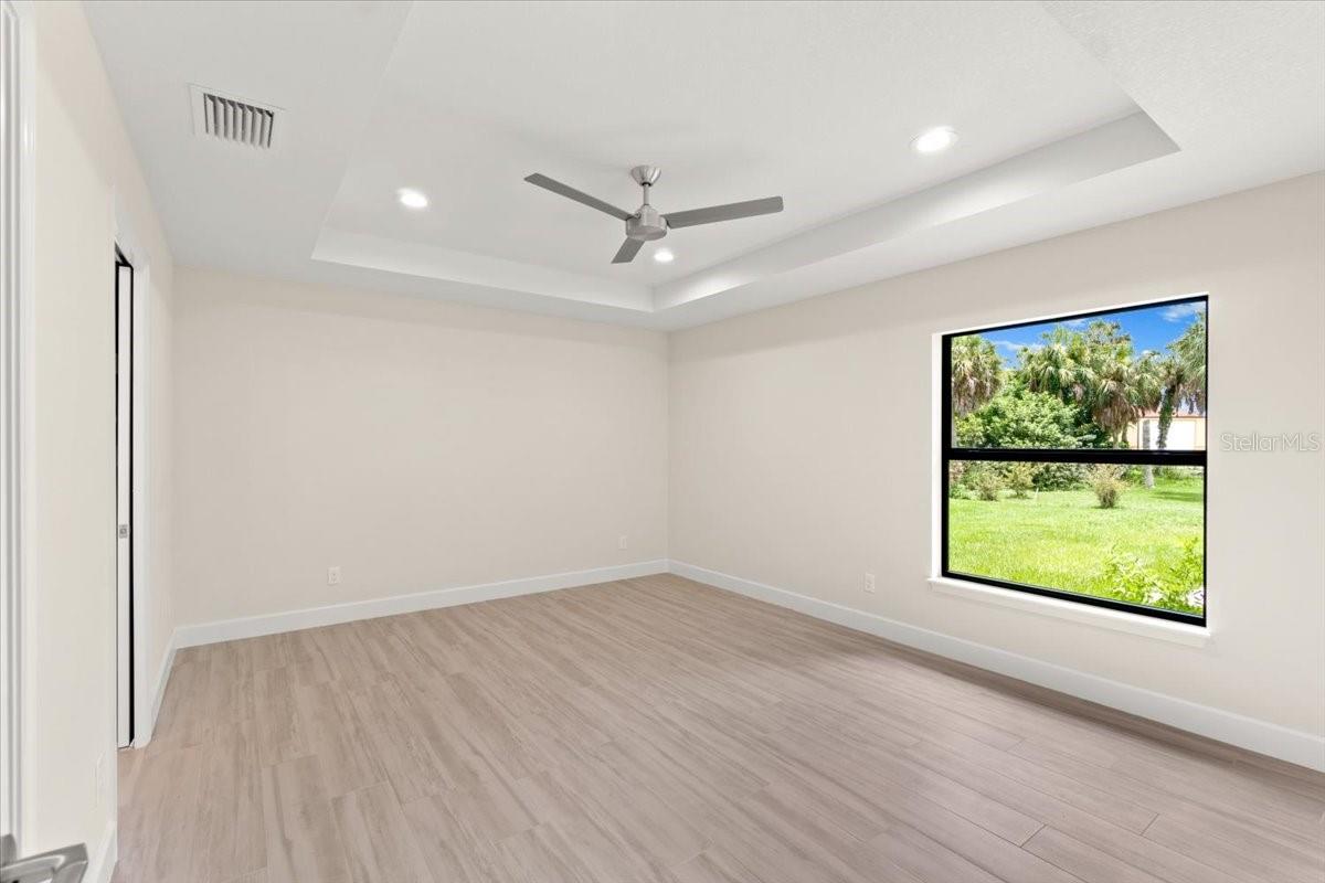 Image 19 of 34 For 9171 Prospect Avenue