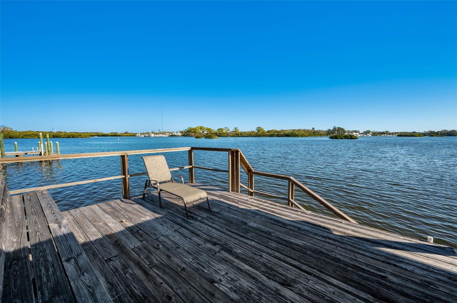 Image 7 of 99 For 1302 Belcher Drive