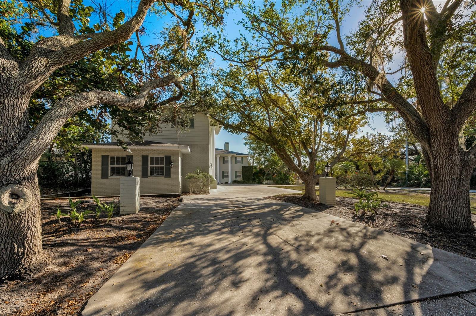 Image 9 of 99 For 1302 Belcher Drive