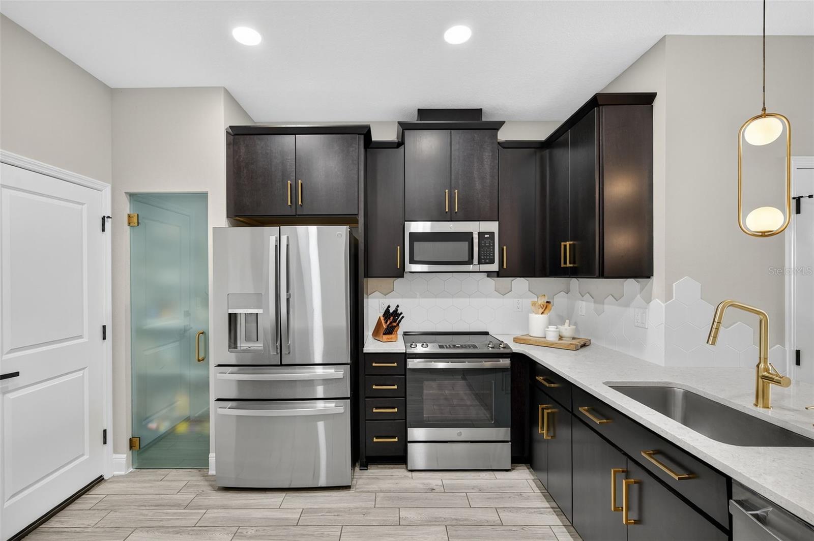 Image 6 of 45 For 2419 Foggy Creek Circle