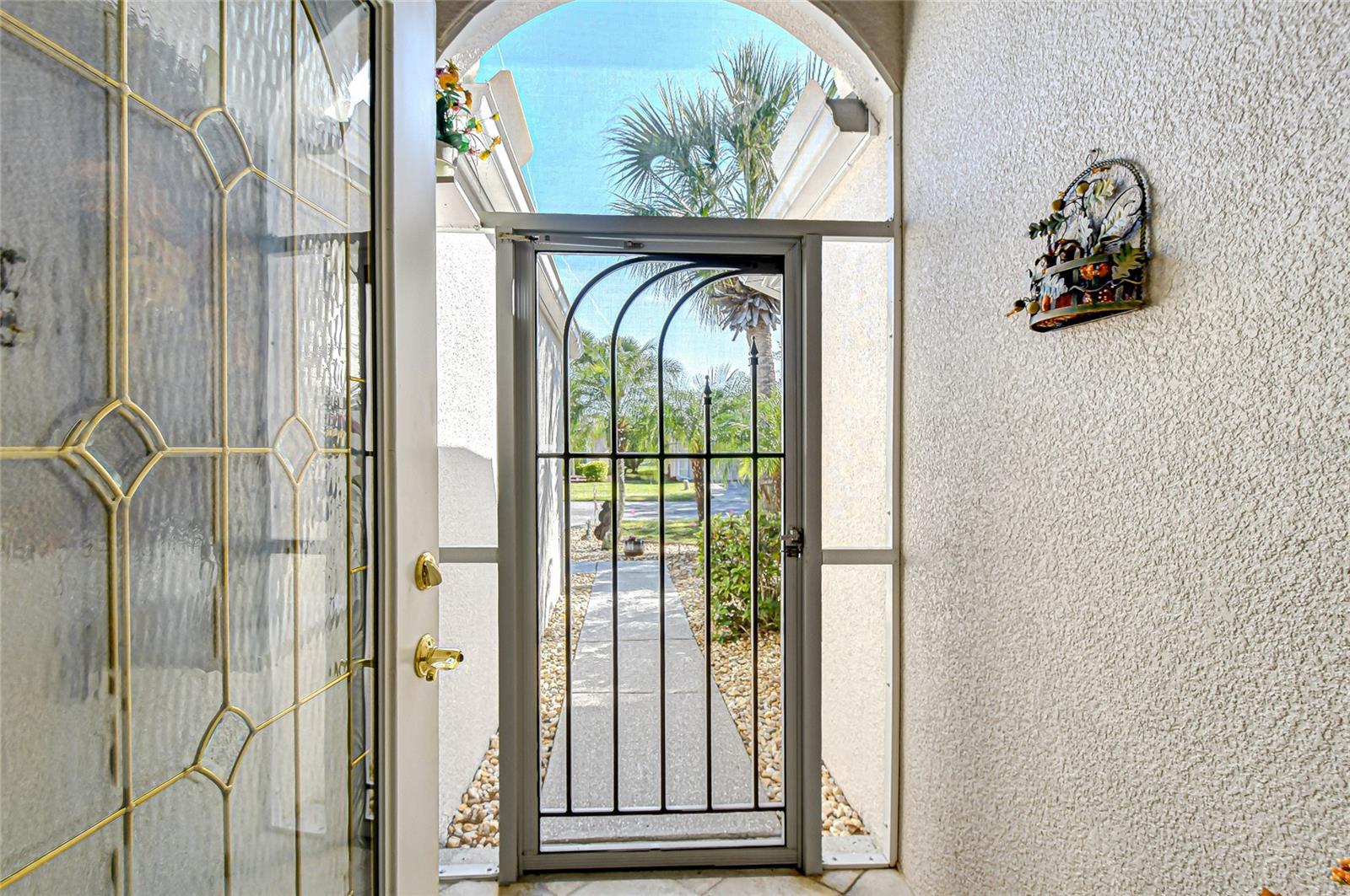 Image 20 of 38 For 10245 Buncombe Way