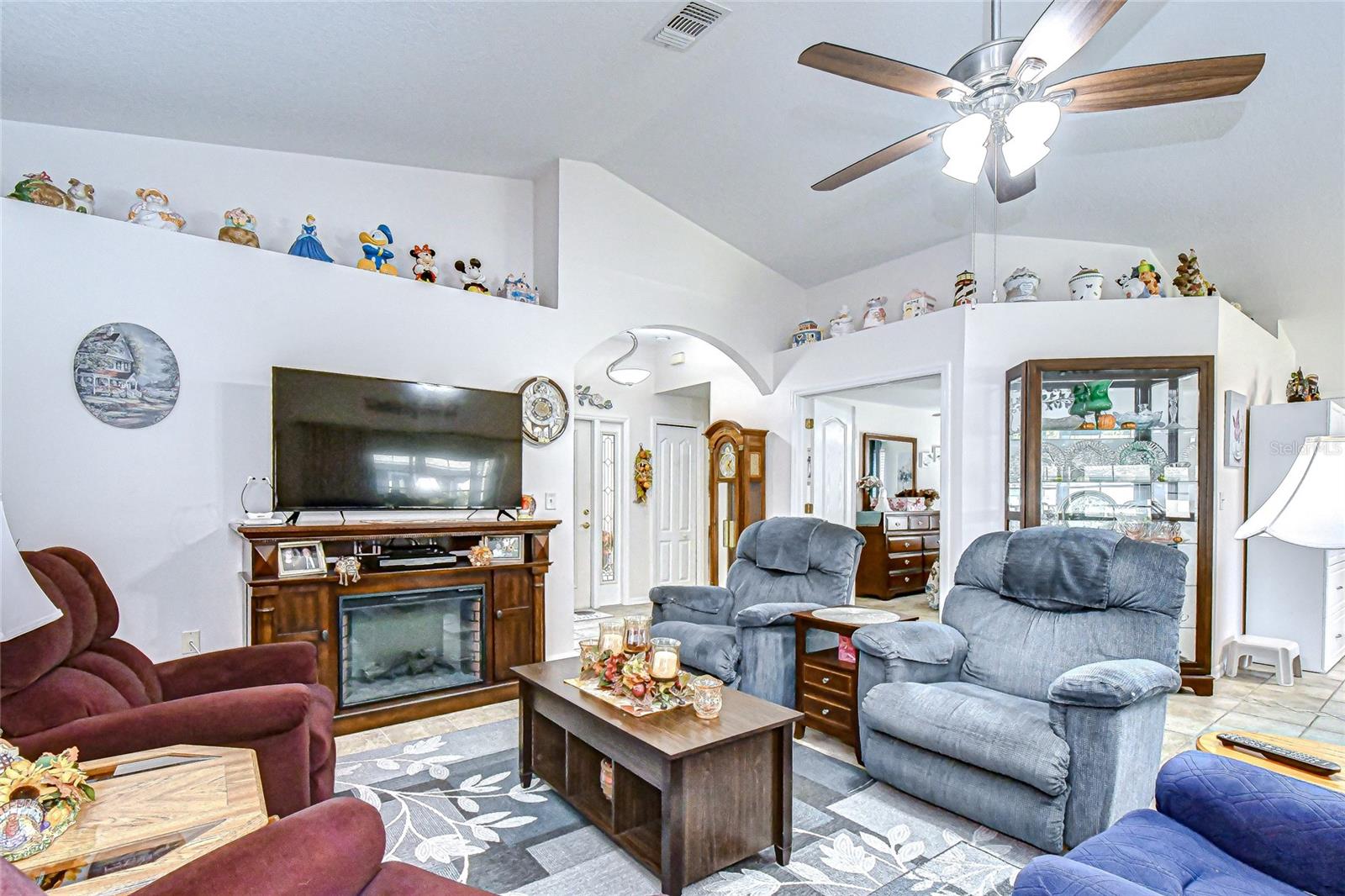 Image 6 of 38 For 10245 Buncombe Way