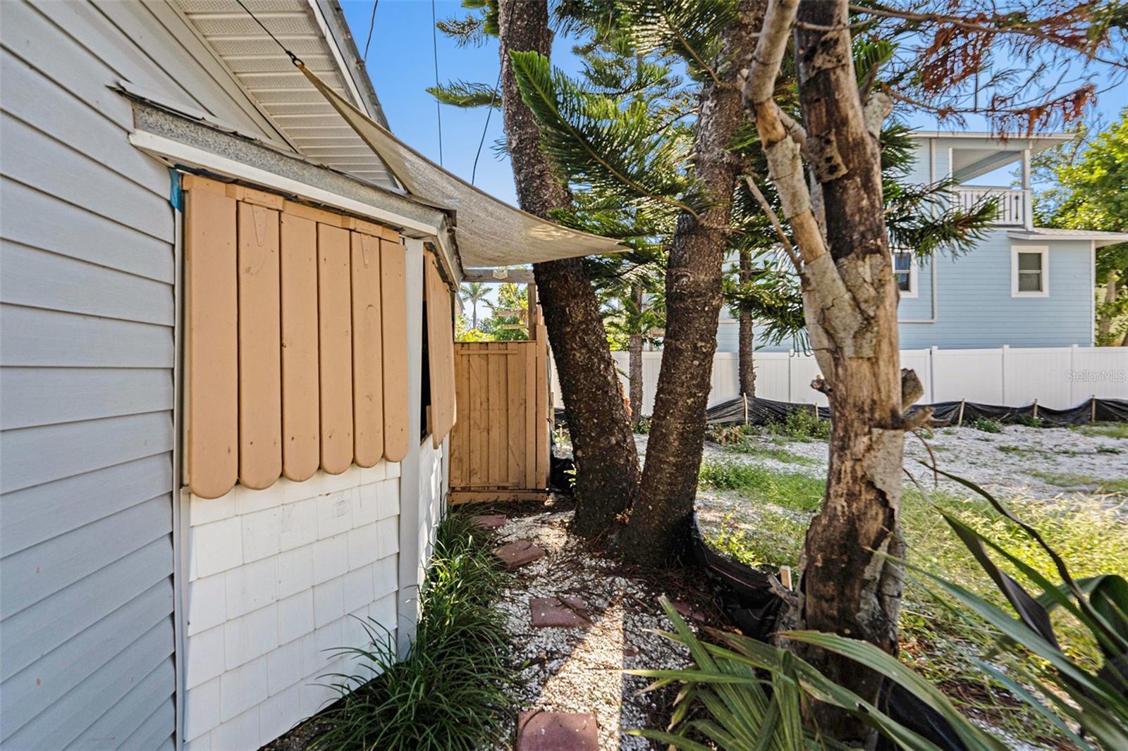 Image 23 of 35 For 125 95th Avenue