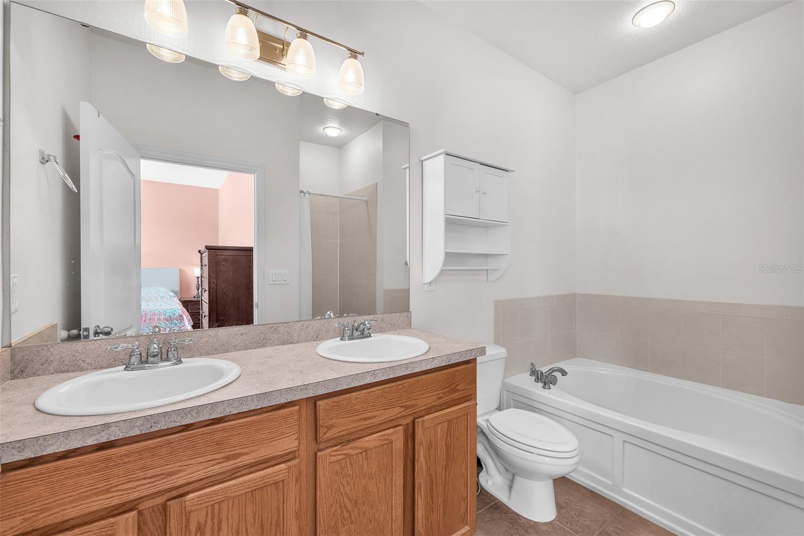 Image 16 of 40 For 9023 Sienna Moss Lane