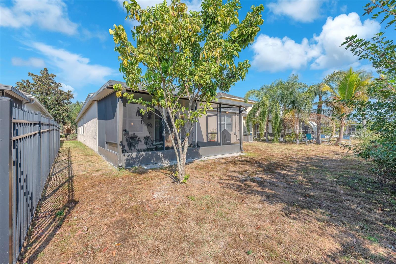 Image 23 of 40 For 9023 Sienna Moss Lane