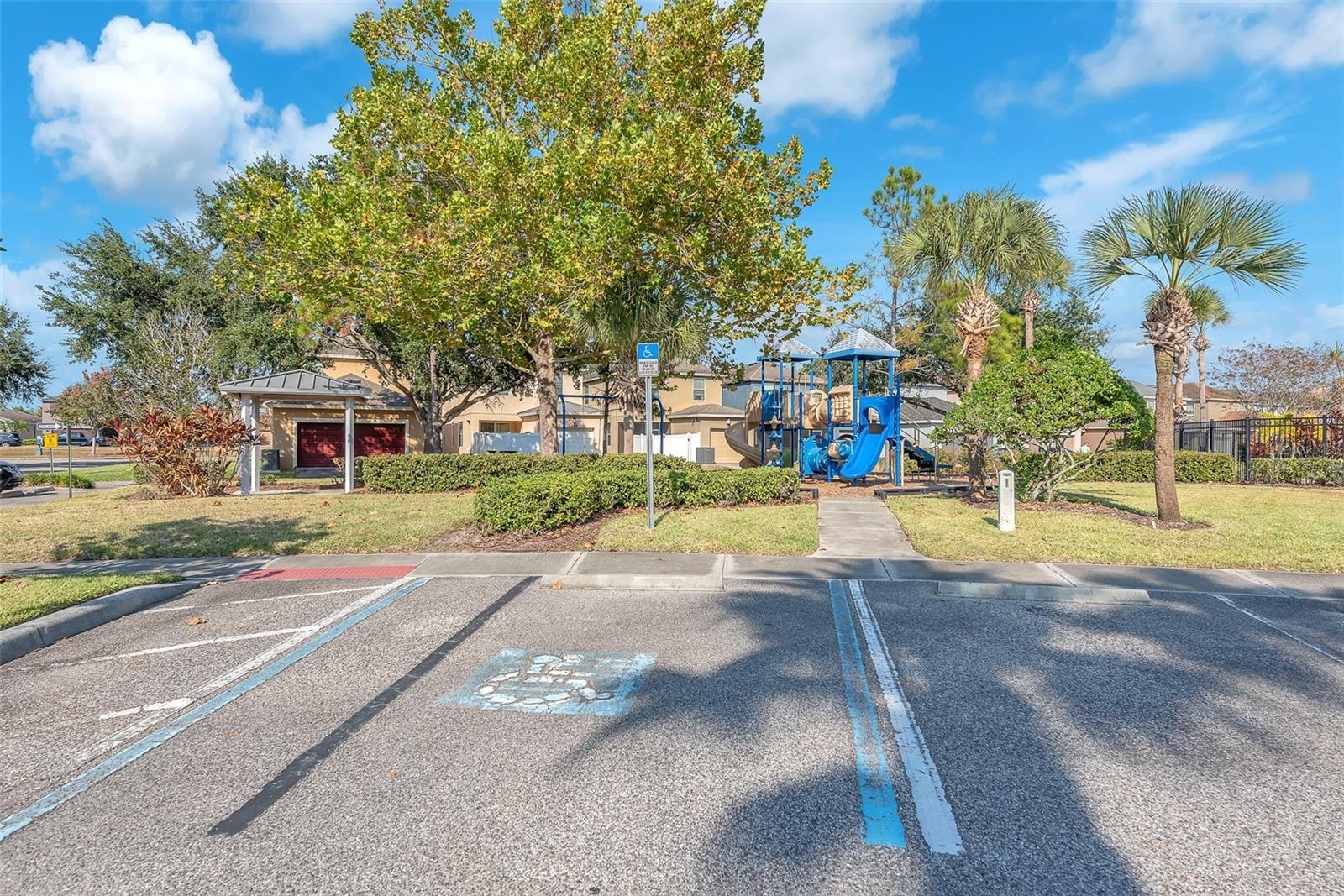 Image 35 of 40 For 9023 Sienna Moss Lane