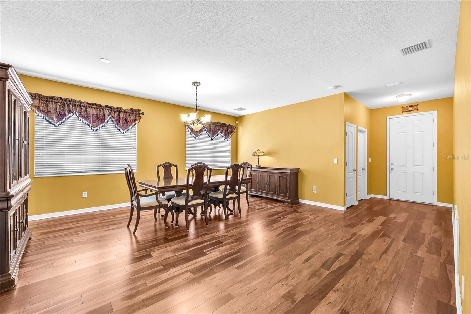 Image 7 of 40 For 9023 Sienna Moss Lane