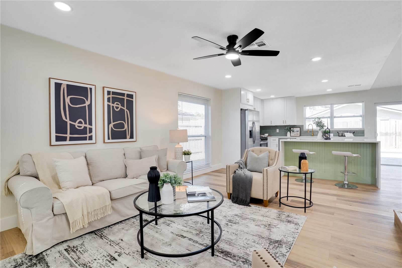 Image 10 of 44 For 13469 Sol Vista Drive