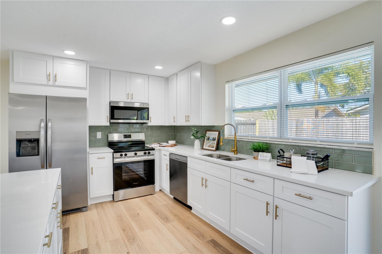 Image 12 of 44 For 13469 Sol Vista Drive