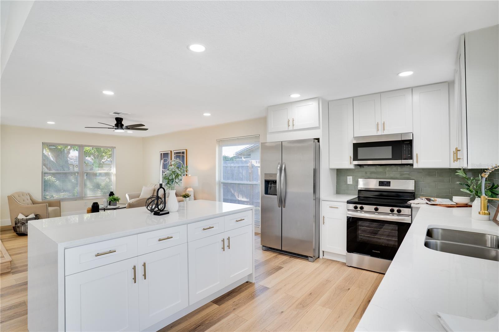 Image 13 of 44 For 13469 Sol Vista Drive