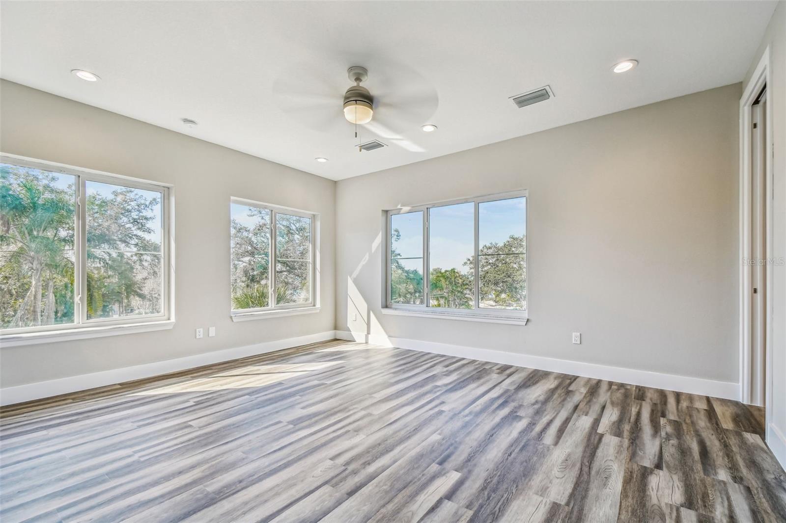 Image 16 of 45 For 1956 Cedar Drive