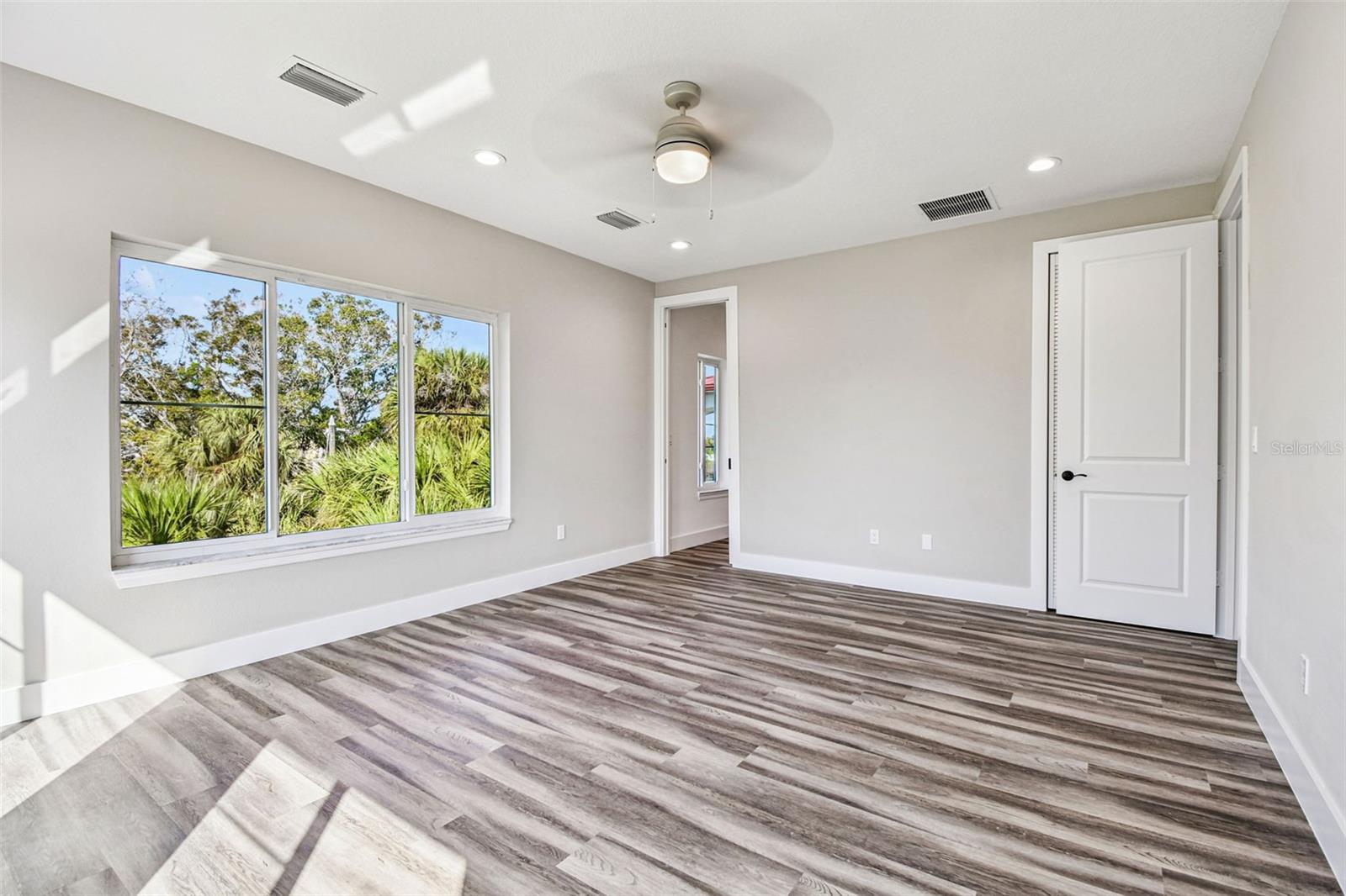 Image 17 of 45 For 1956 Cedar Drive