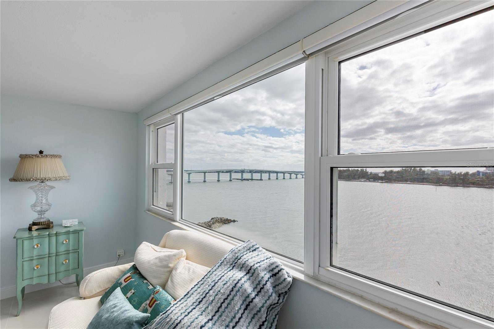 Image 20 of 53 For 675 Gulfview Boulevard 704