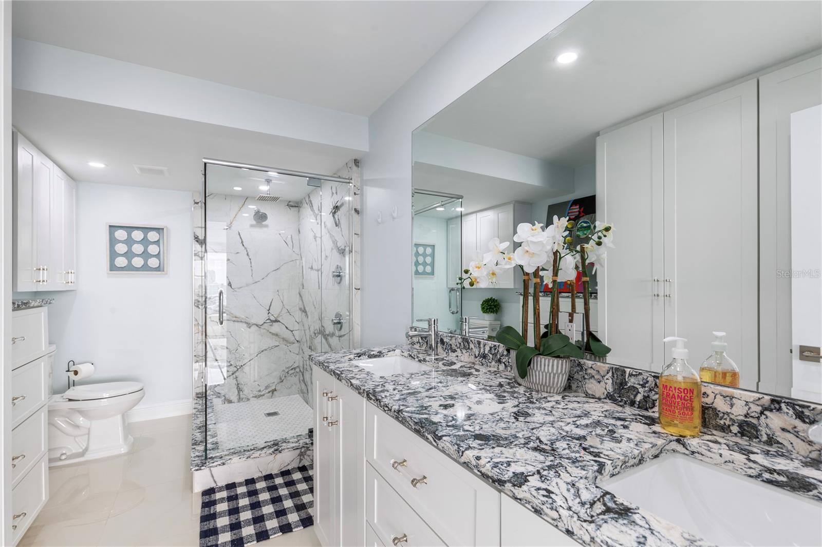 Image 25 of 53 For 675 Gulfview Boulevard 704