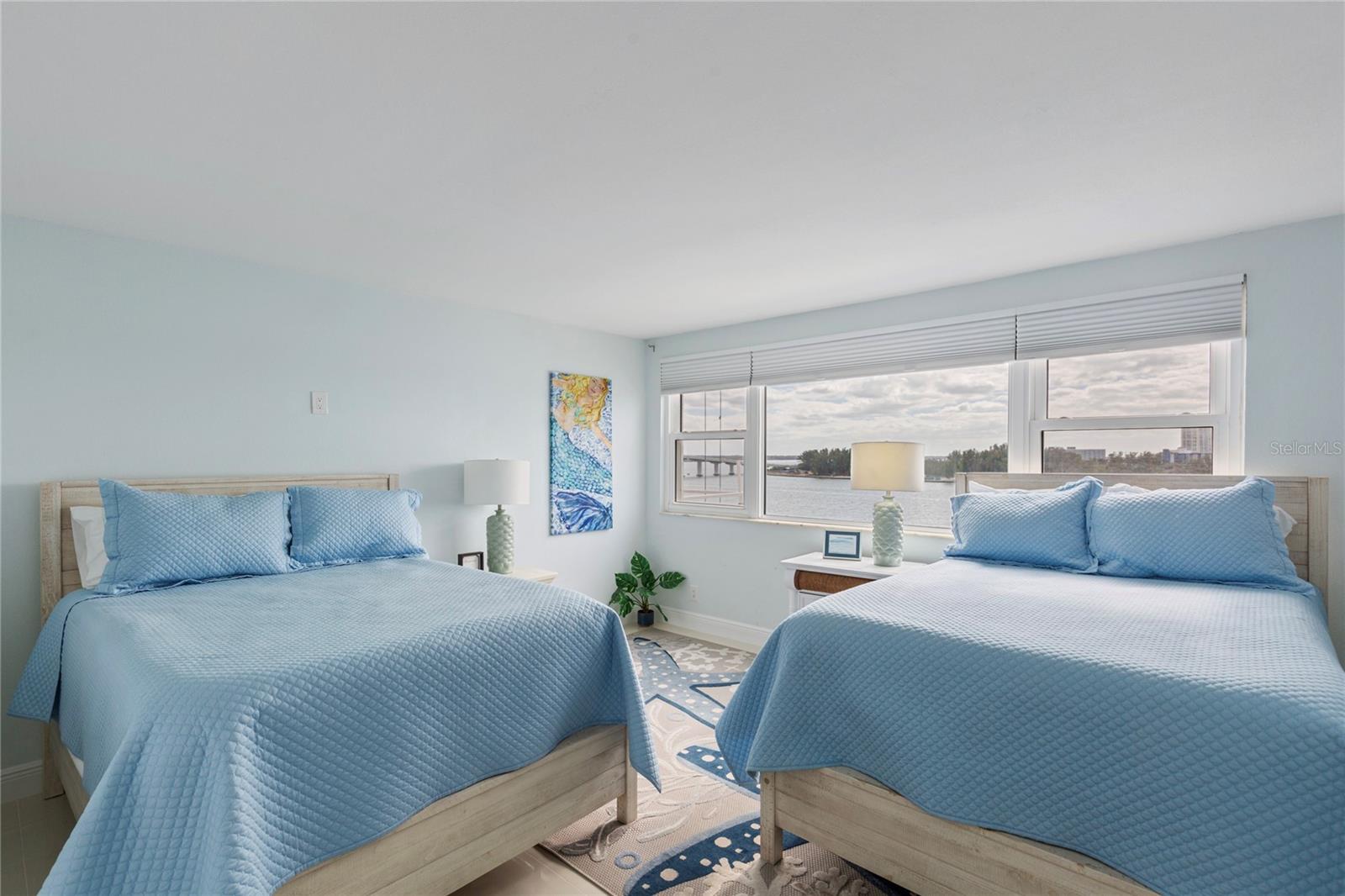 Image 27 of 53 For 675 Gulfview Boulevard 704