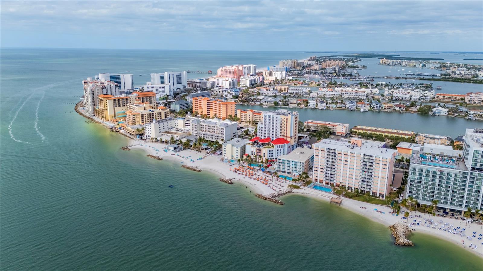 Image 3 of 53 For 675 Gulfview Boulevard 704