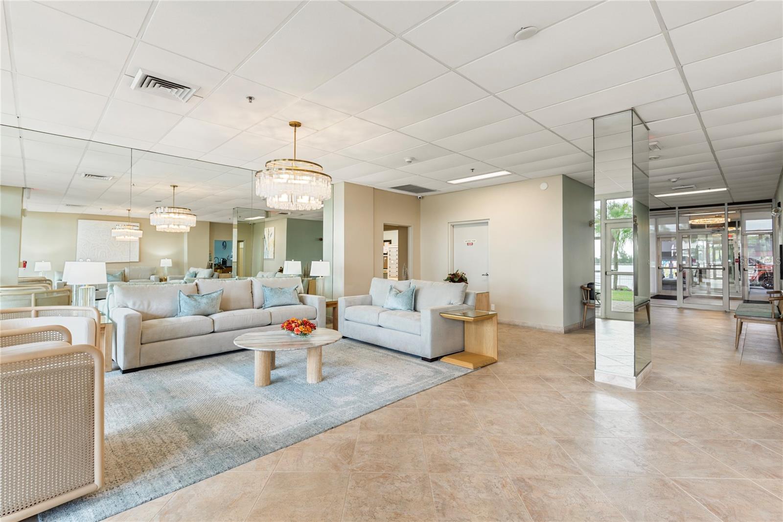 Image 41 of 53 For 675 Gulfview Boulevard 704