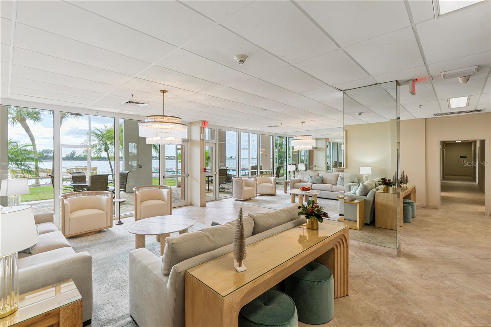 Image 48 of 53 For 675 Gulfview Boulevard 704