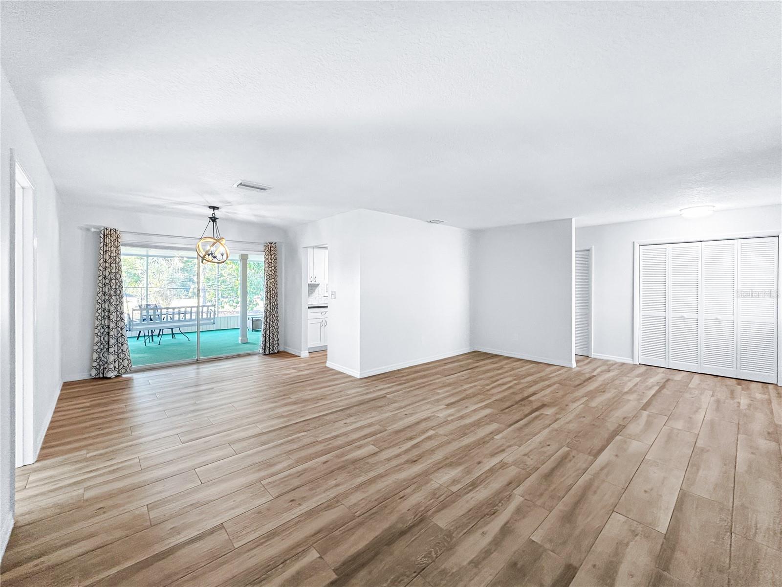 Image 6 of 52 For 1408 Del Webb Boulevard