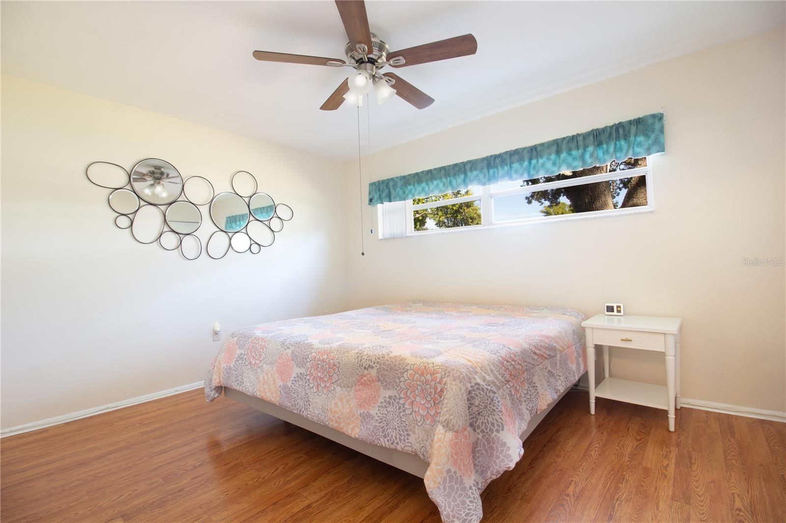 Image 12 of 34 For 12092 104th Court