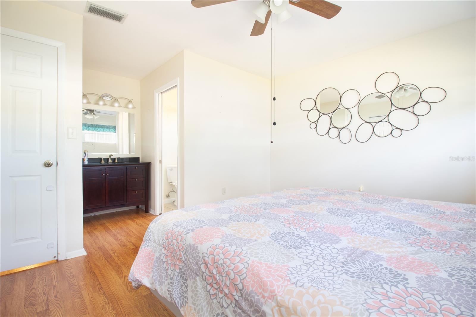 Image 13 of 34 For 12092 104th Court