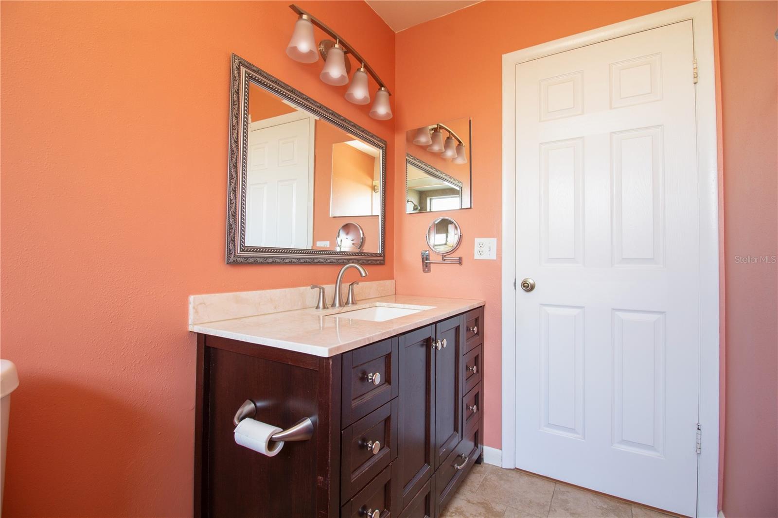 Image 21 of 34 For 12092 104th Court