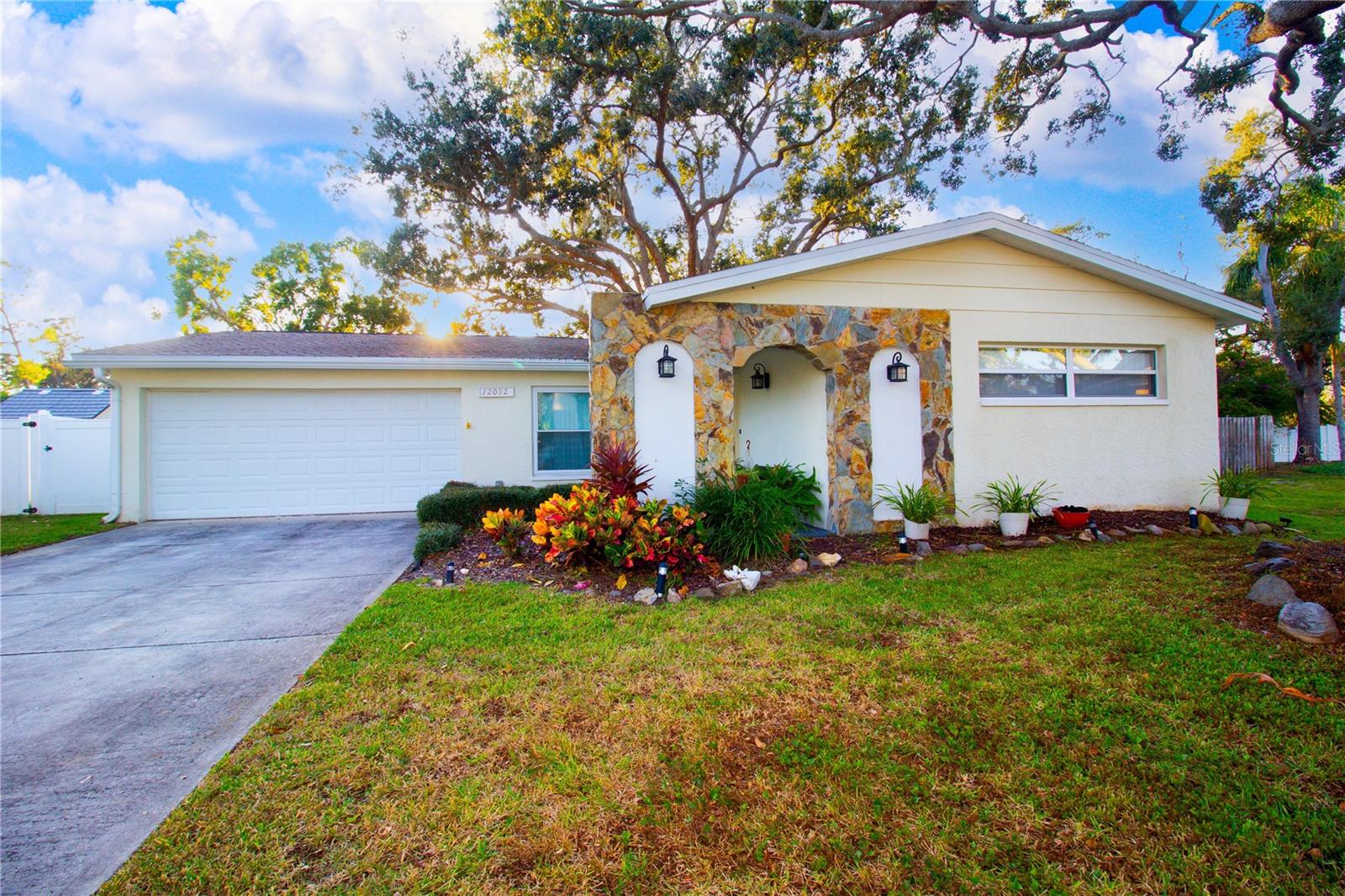 Image 3 of 34 For 12092 104th Court