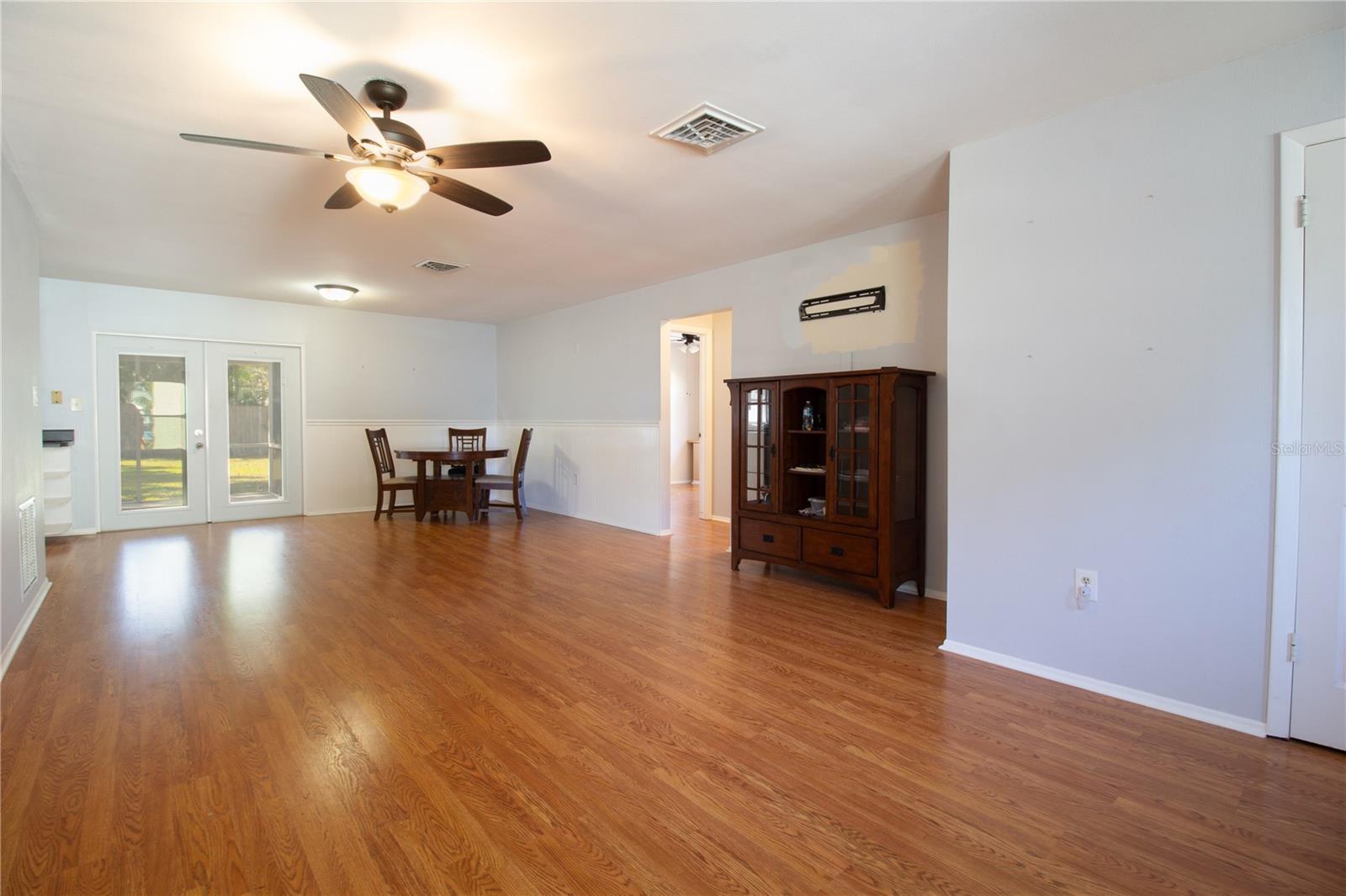 Image 5 of 34 For 12092 104th Court