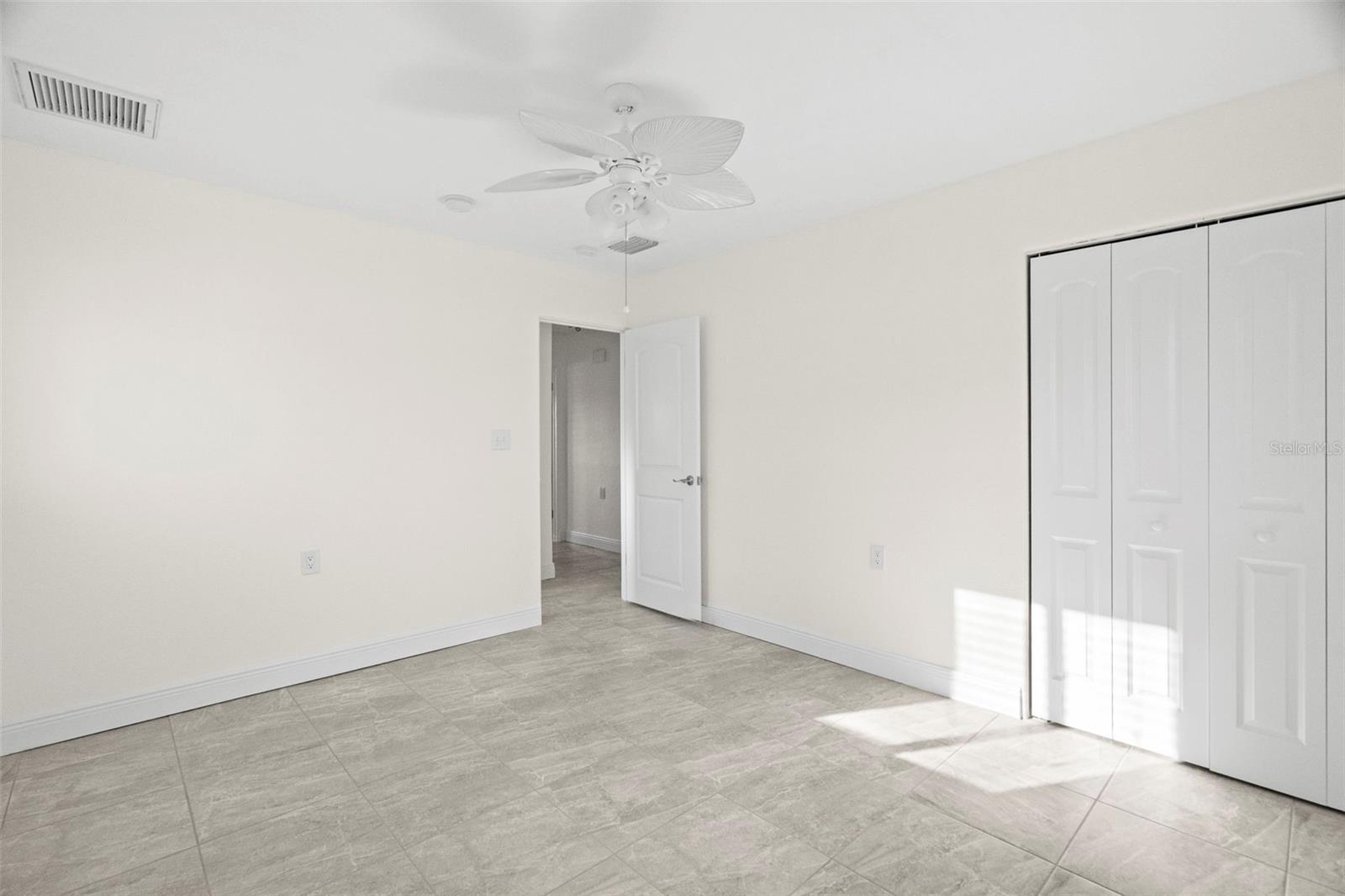 Image 20 of 44 For 10121 4th Street E