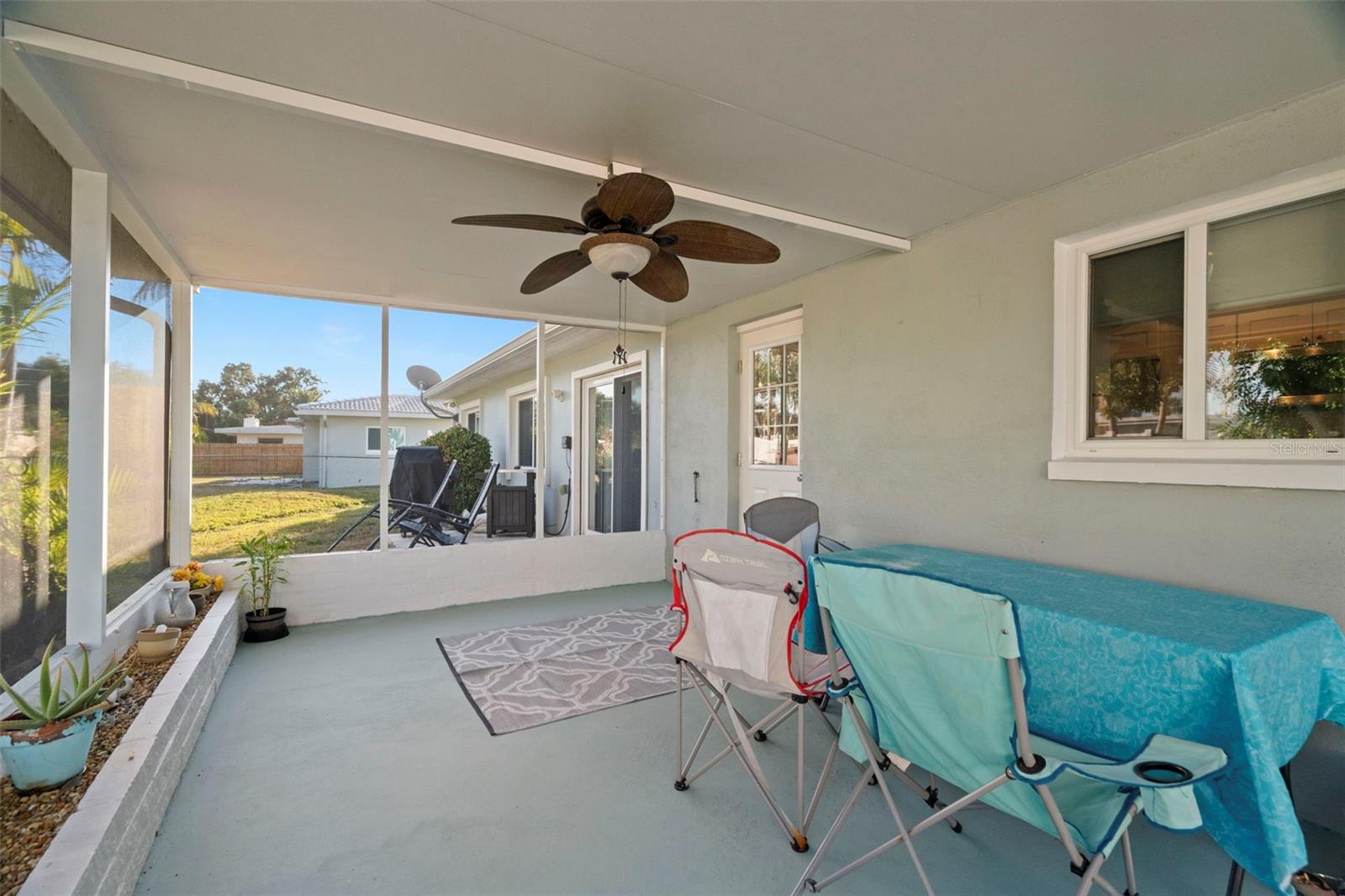 Image 25 of 44 For 10121 4th Street E