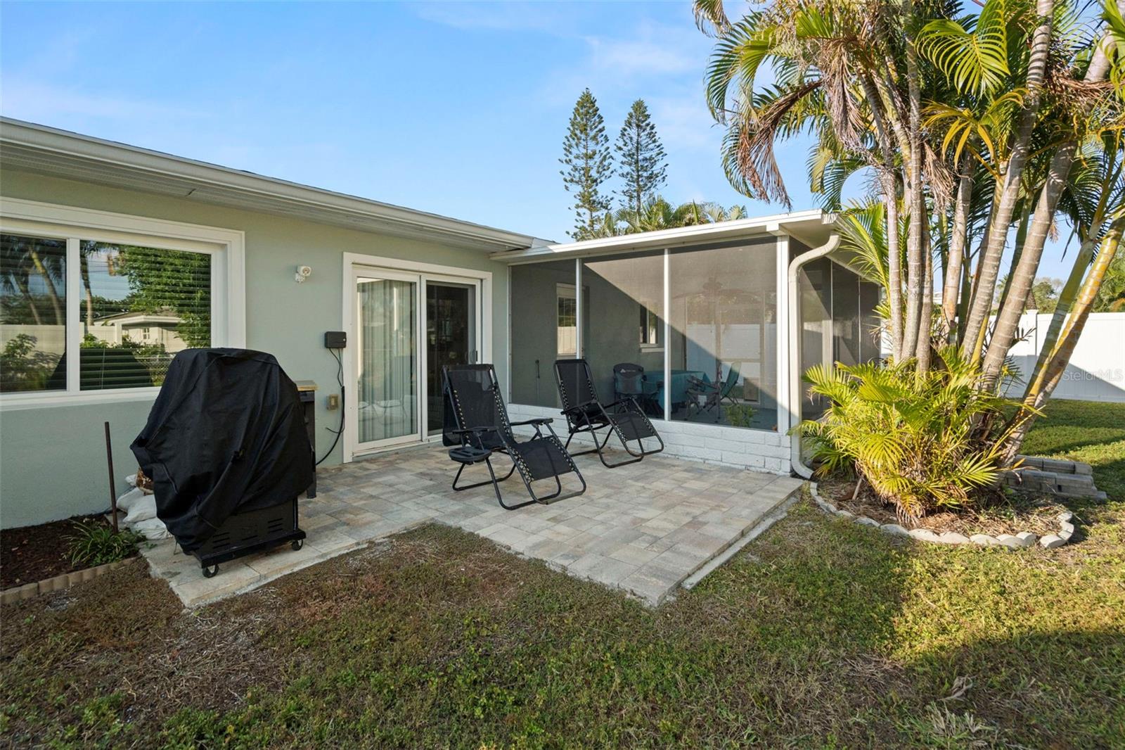 Image 26 of 44 For 10121 4th Street E