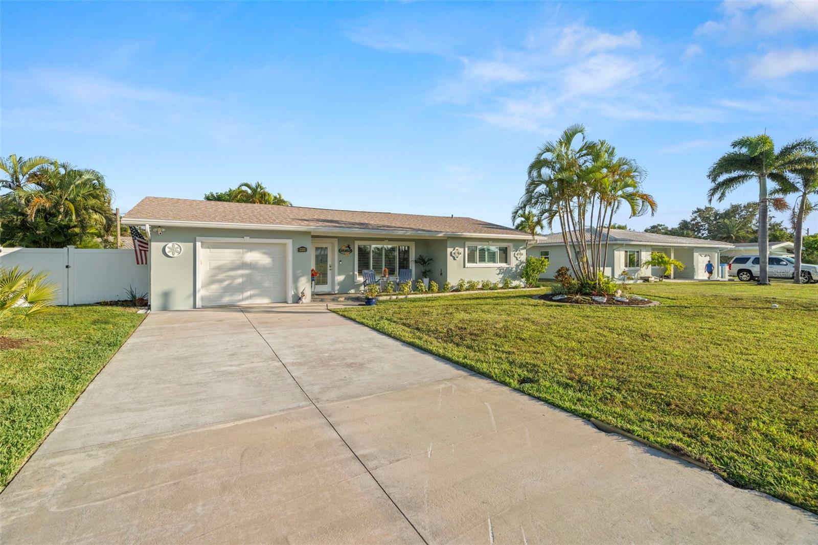 Image 32 of 44 For 10121 4th Street E