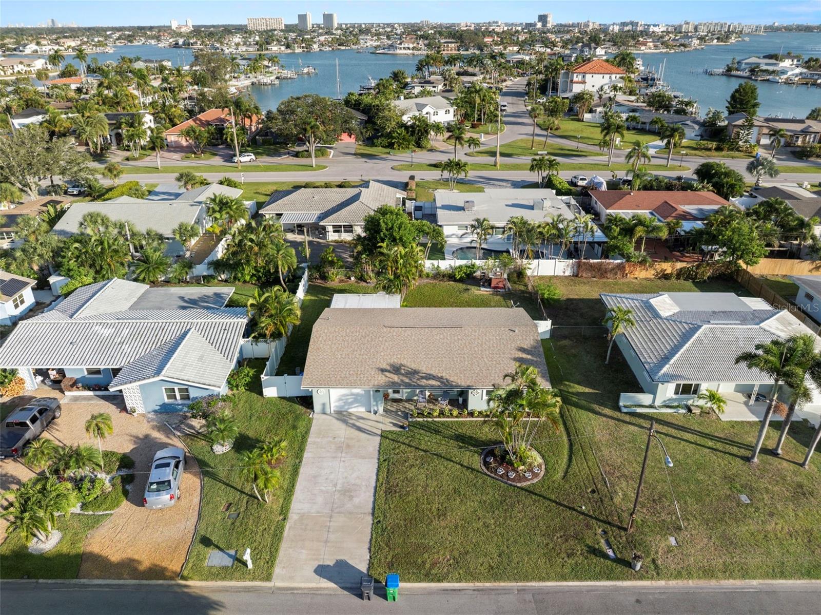 Image 35 of 44 For 10121 4th Street E