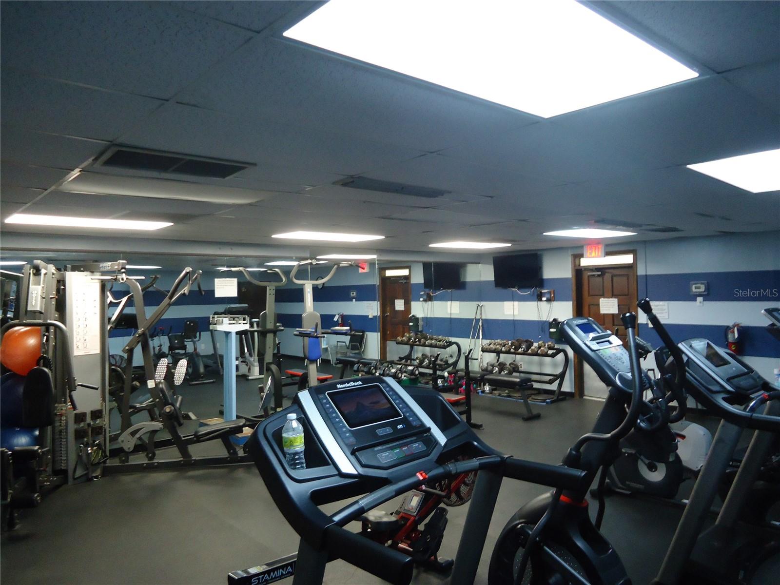 Image 17 of 23 For 10034 64th Avenue N 21