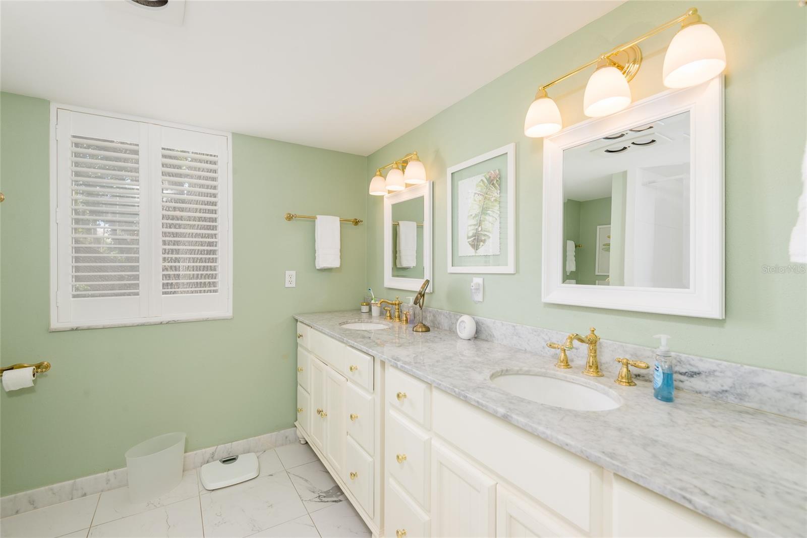 Image 23 of 37 For 5020 Bayshore Boulevard 201