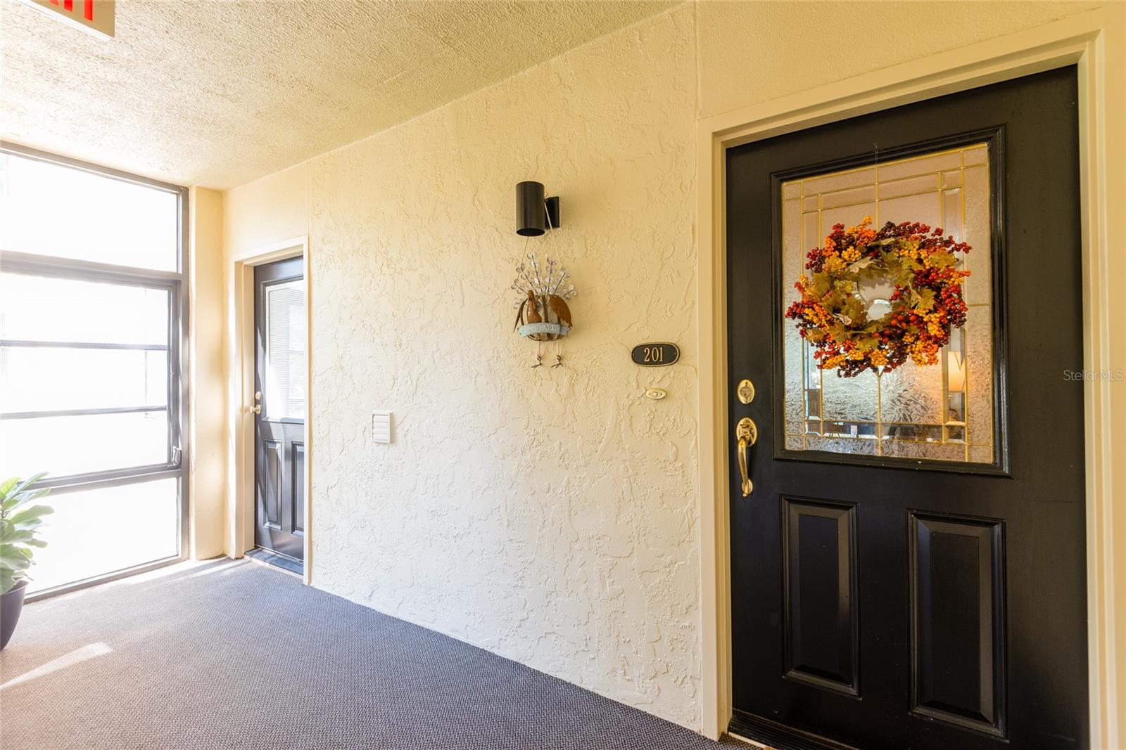 Image 4 of 37 For 5020 Bayshore Boulevard 201