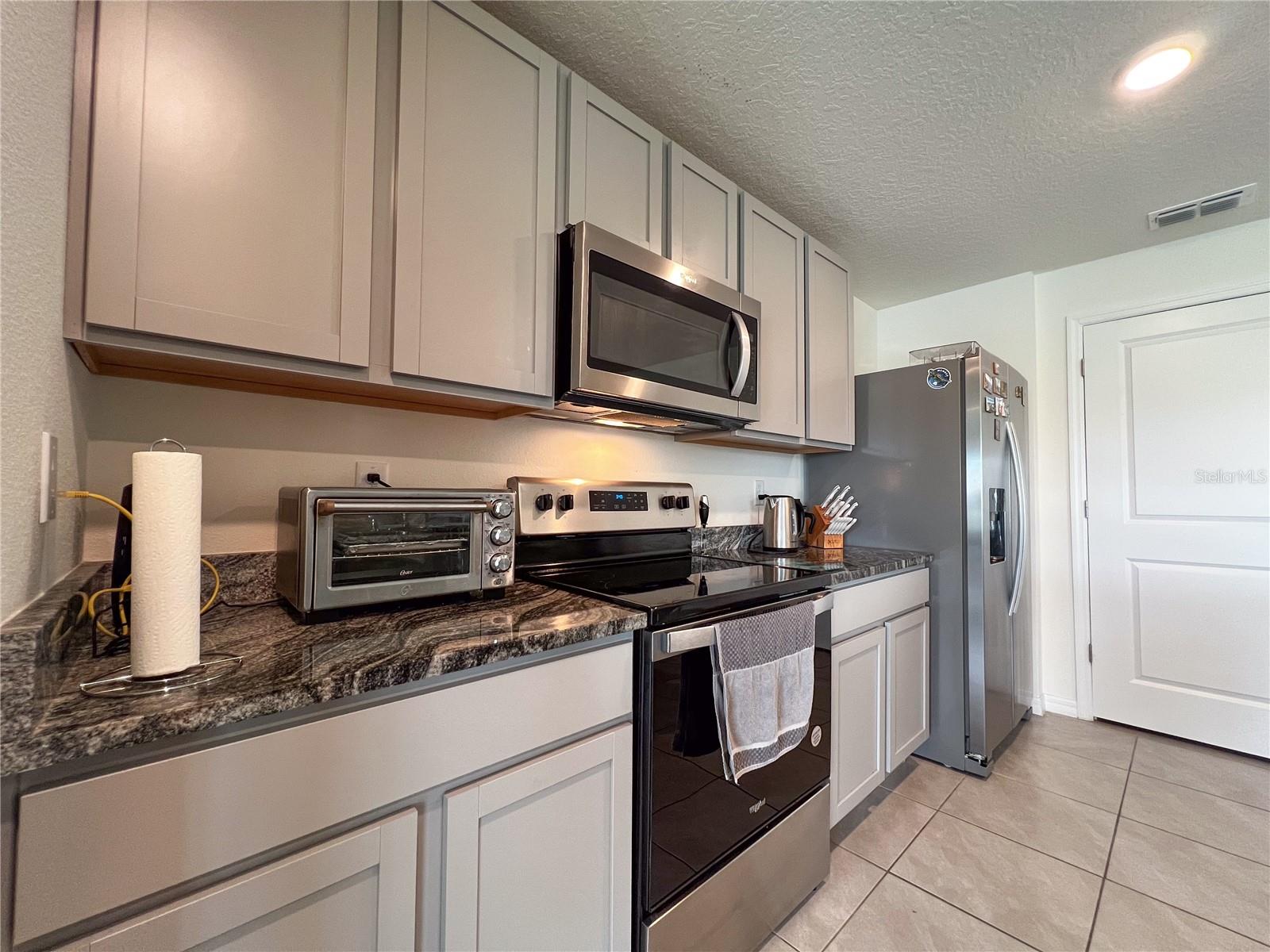 Image 9 of 37 For 10634 Chippewa Drive