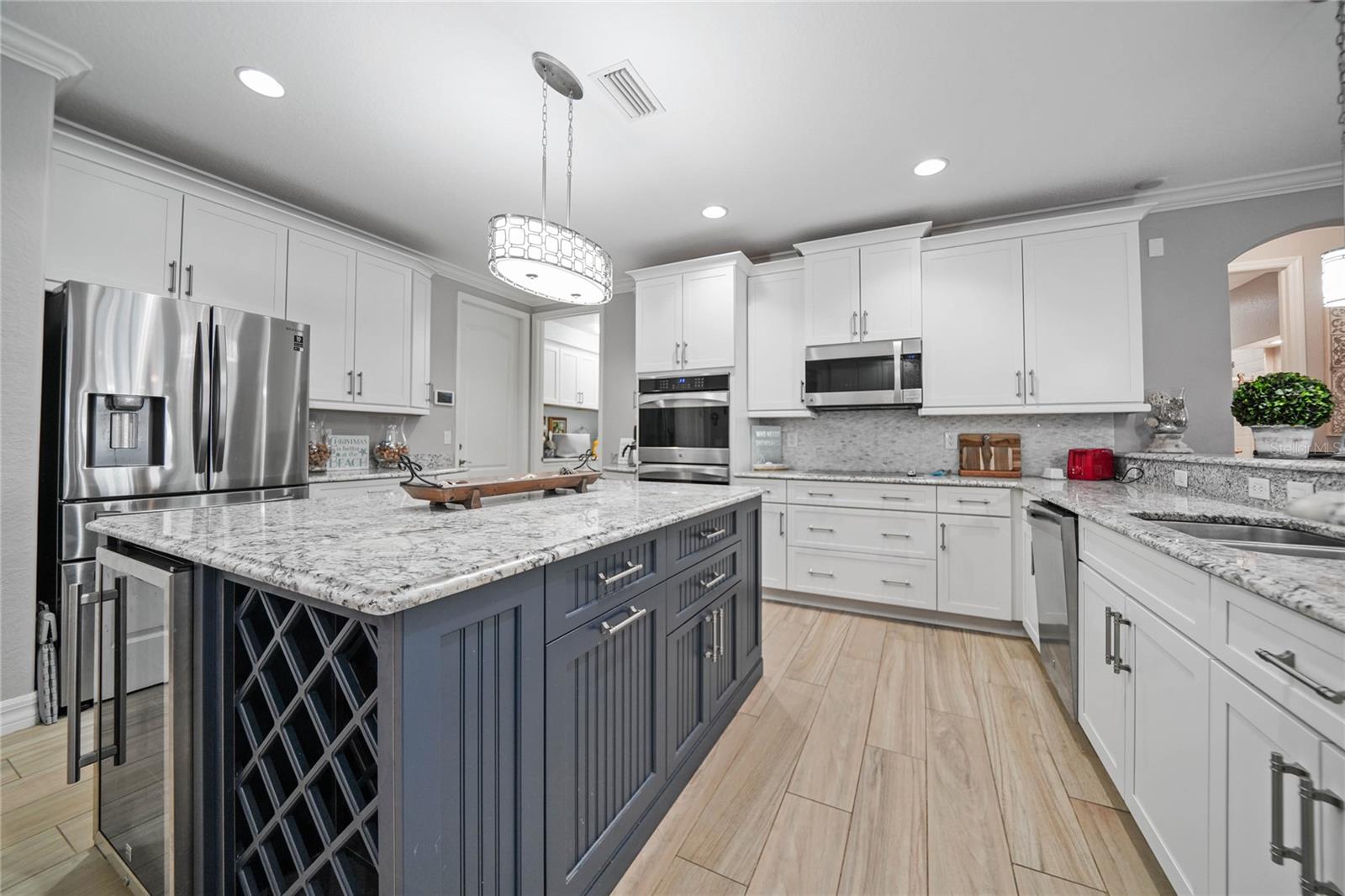 Image 17 of 44 For 197 Gulfview Road